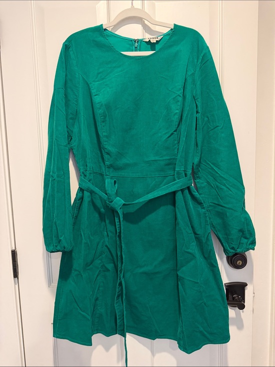 Boden Dresses & Skirts - Boden Green Fine Wale Corduroy Long Sleeve Belted Dress, US Size 16-18R